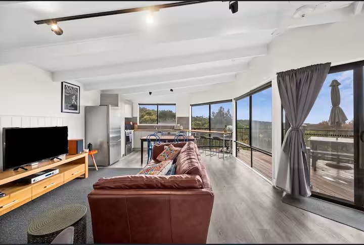 Lorne Treehouse Retreat